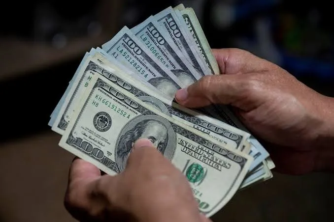 Dólar