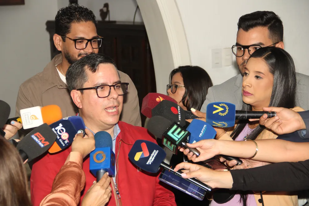 Oscar González, concejal de Chacao.